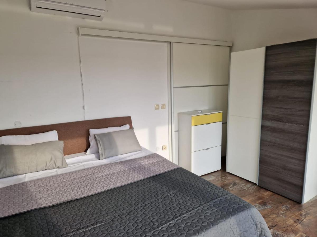 Apartment Vilic Pula Luaran gambar