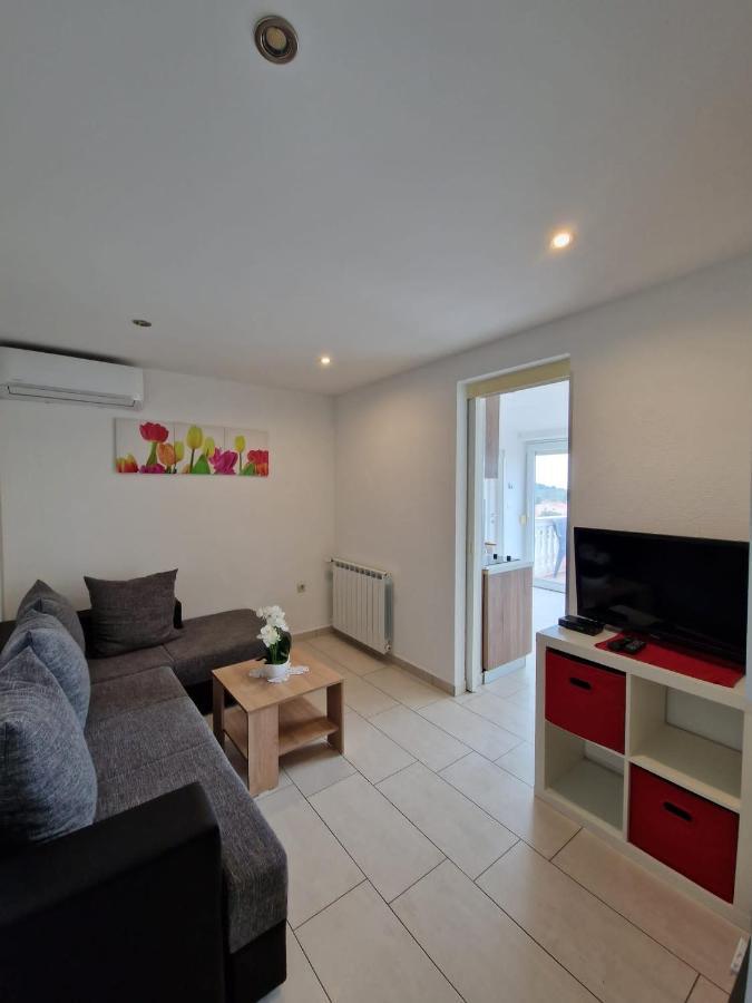 Apartment Vilic Pula Luaran gambar