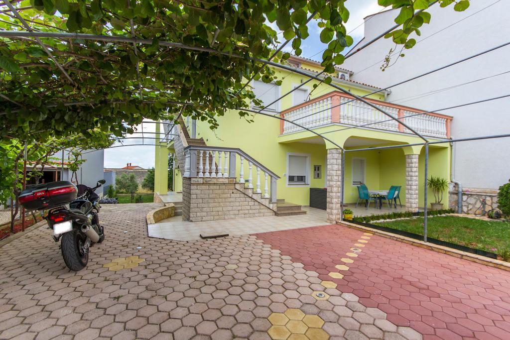 Apartment Vilic Pula Luaran gambar